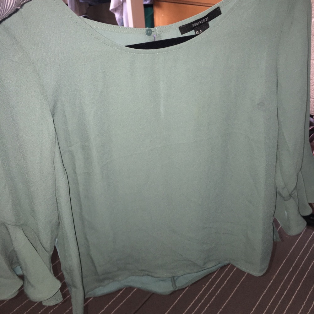 Brand new forever 21 shirt